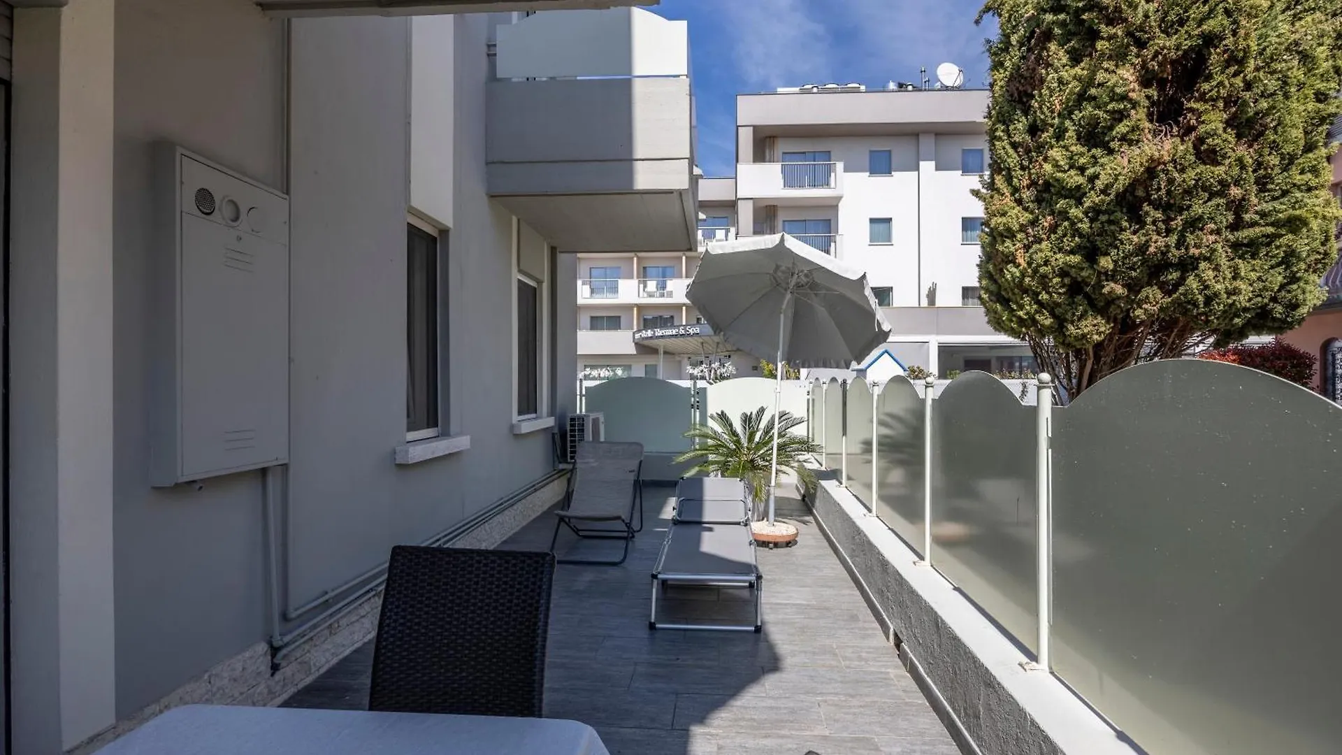 Apartments Peninsula Sirmione 0*,