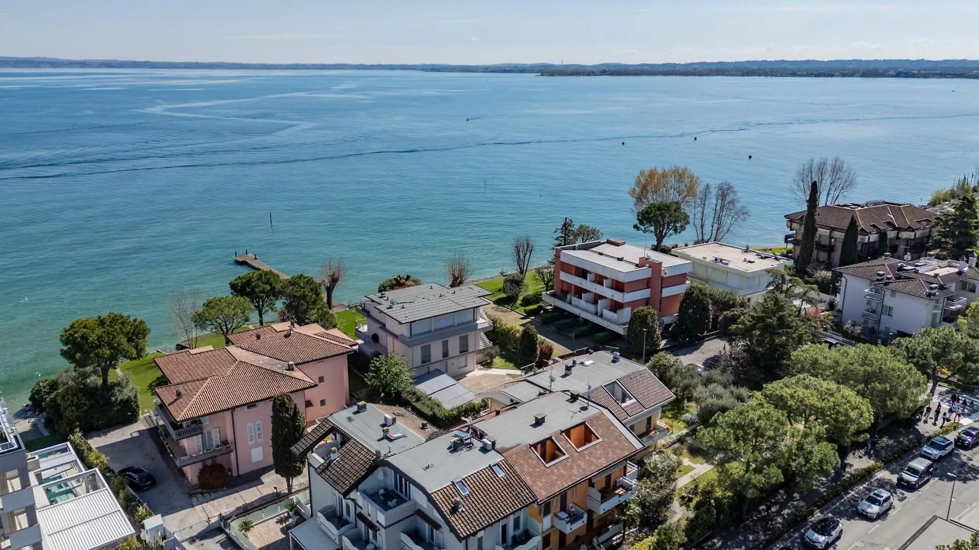 Apartments Peninsula Sirmione Italy