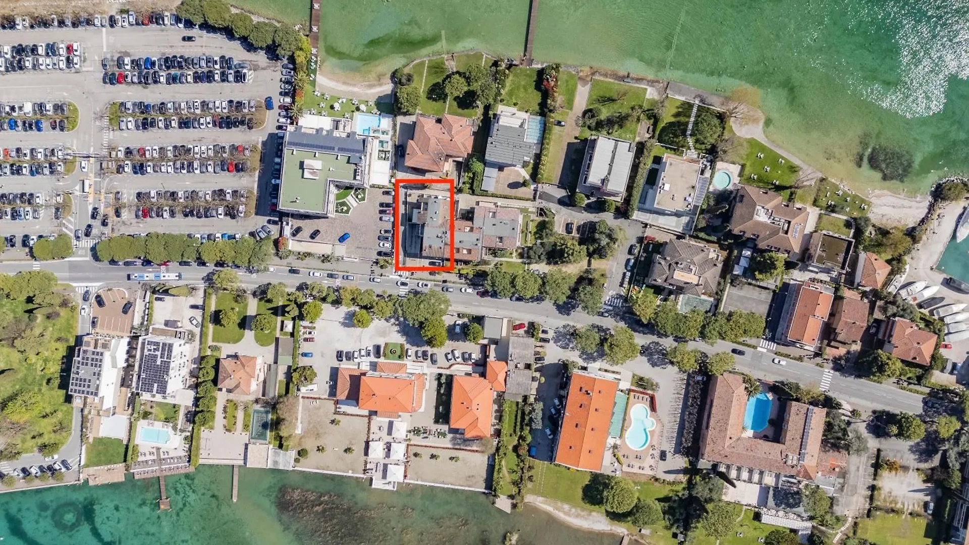 Apartments Peninsula Sirmione Italy