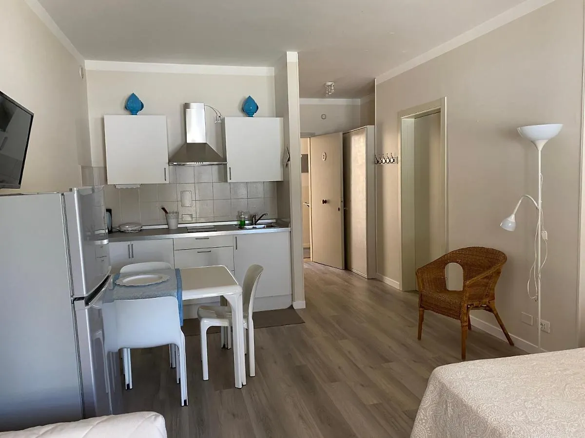 Apartments Peninsula Sirmione 0*,