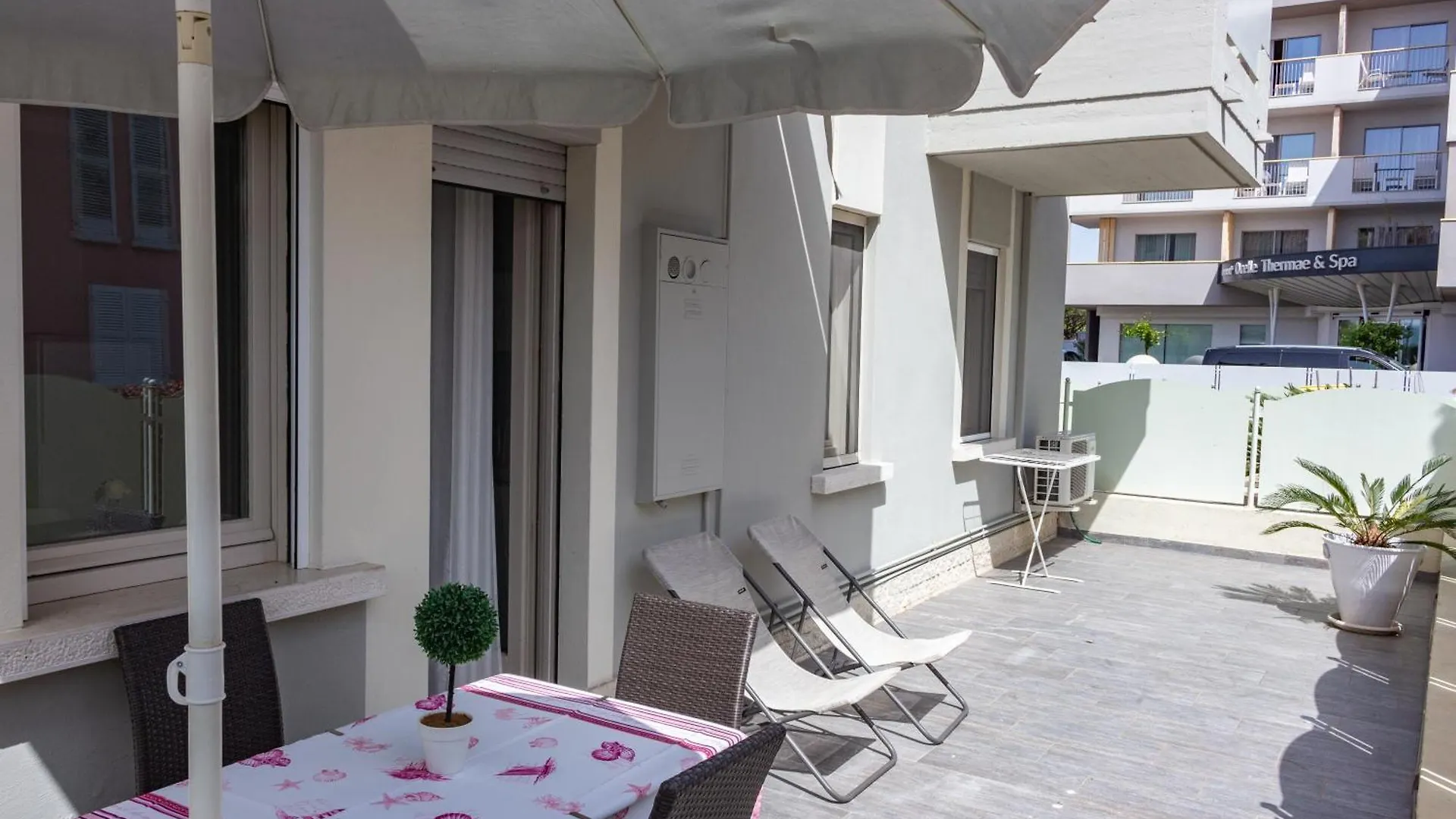 Apartments Peninsula Sirmione Italy