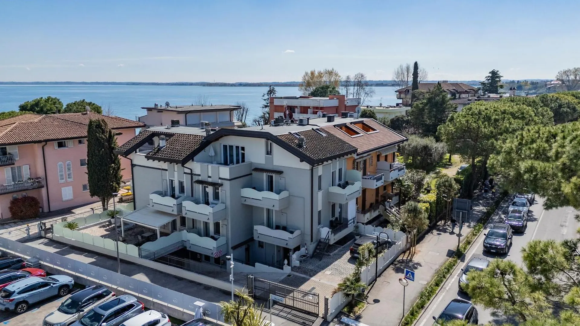 Apartments Peninsula Sirmione